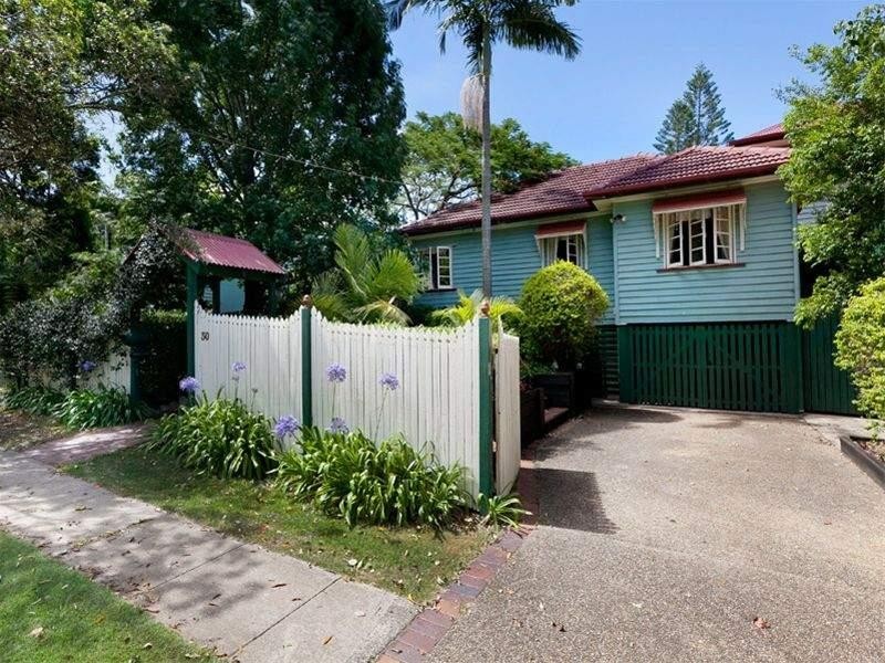 30 Hall Street, Sherwood QLD 4075