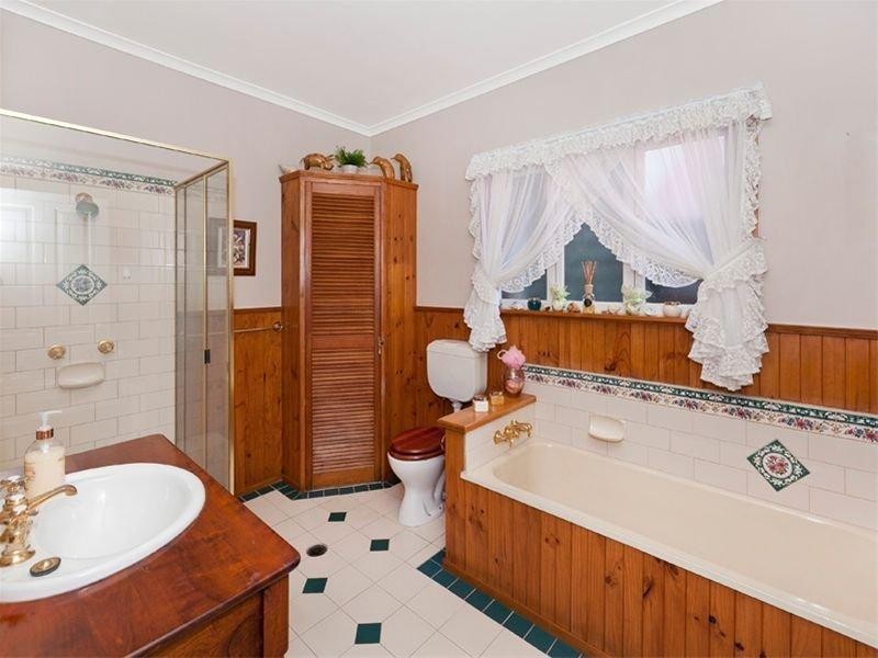 30 Hall Street, Sherwood QLD 4075