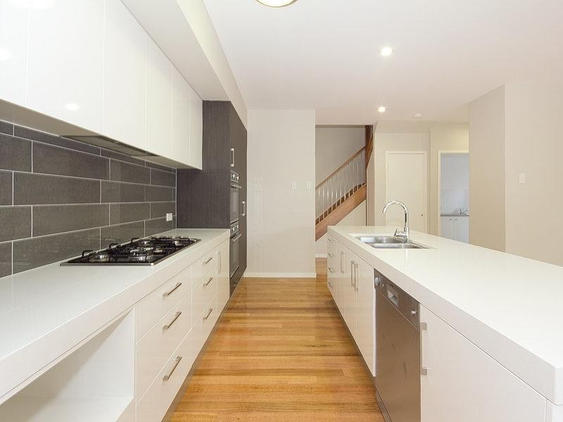 68 Thomas Street, Sherwood QLD 4075