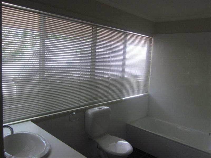 34 Hall Street, Sherwood QLD 4075