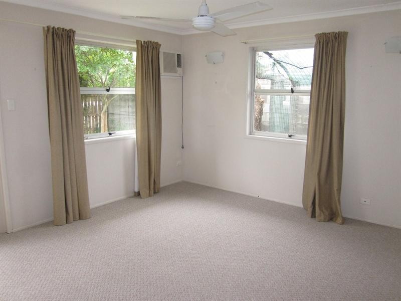 15 Plumer Street, Sherwood QLD 4075