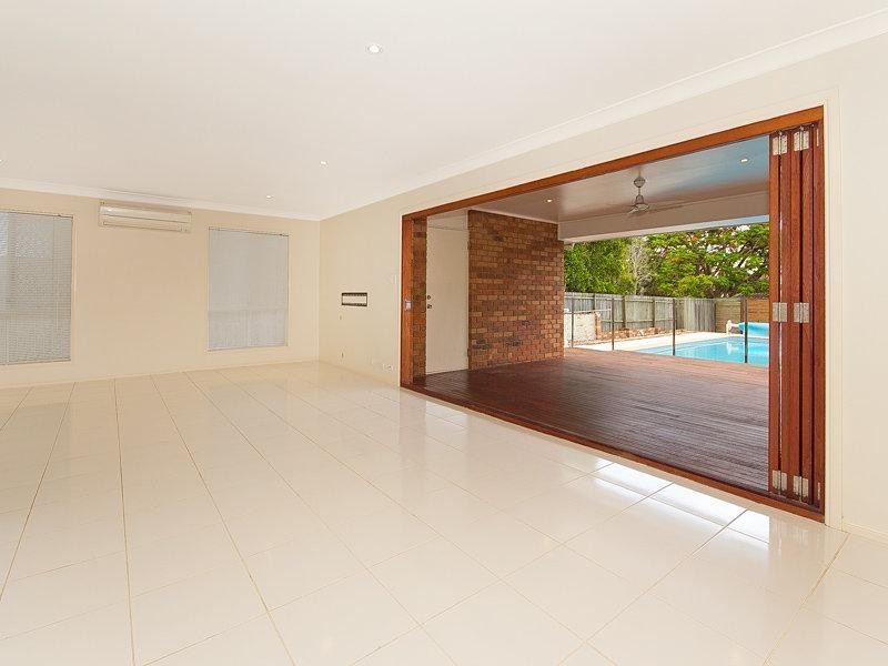 94 Long Street West, Graceville QLD 4075