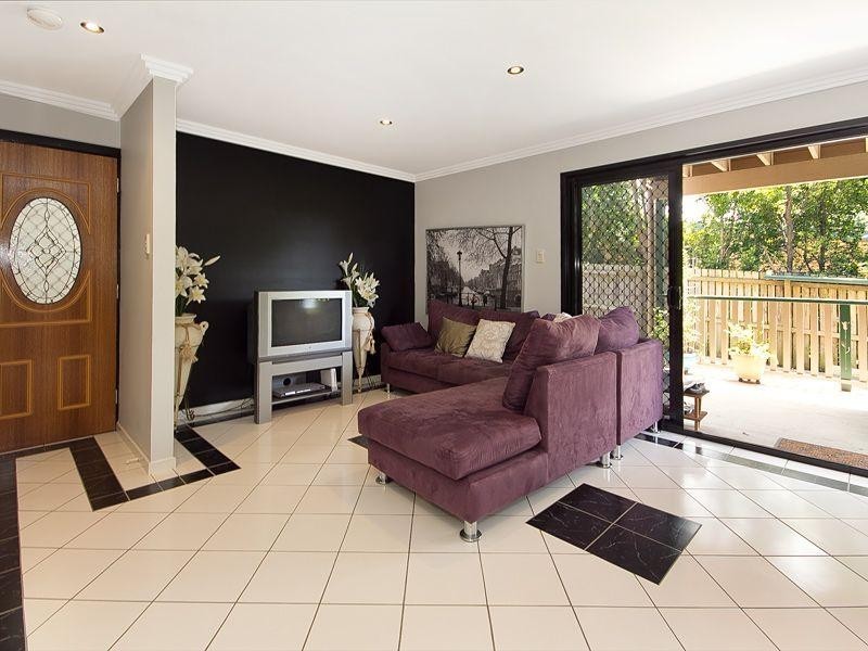 850 Oxley Road, Corinda QLD 4075