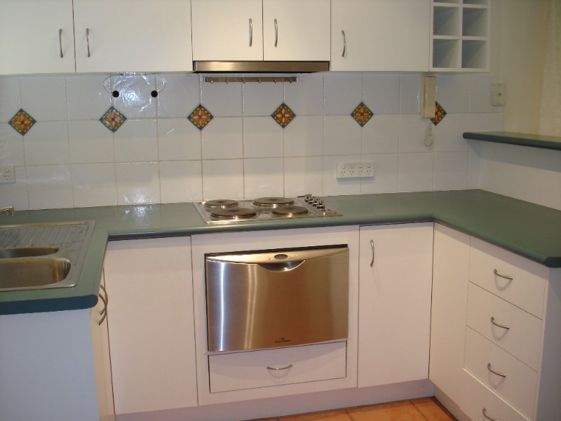 27 Nelson Street, Yeronga QLD 4104