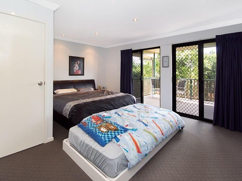 850 Oxley Road, Corinda QLD 4075