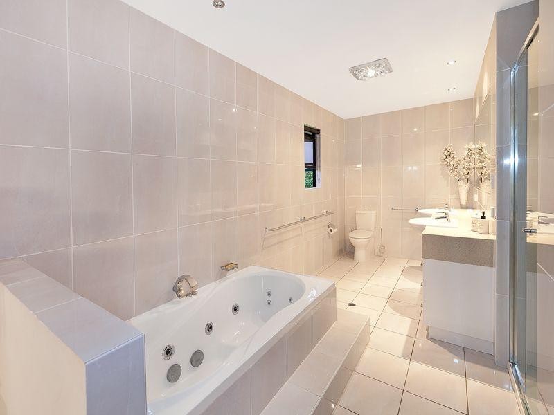 53 Blackheath Road, Oxley QLD 4075