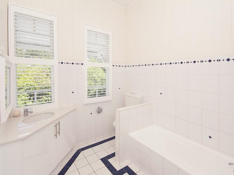 52 Ferry Street, Sherwood QLD 4075