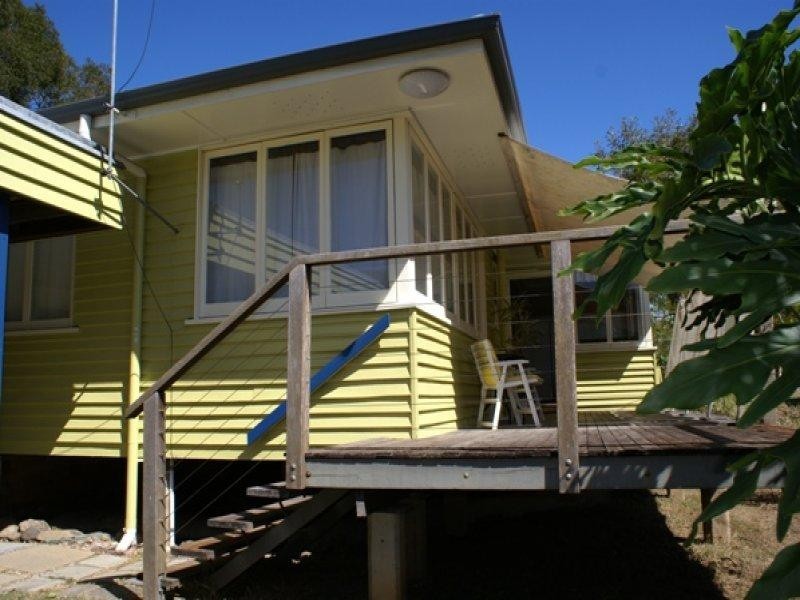 166 Verney Road East, Graceville QLD 4075