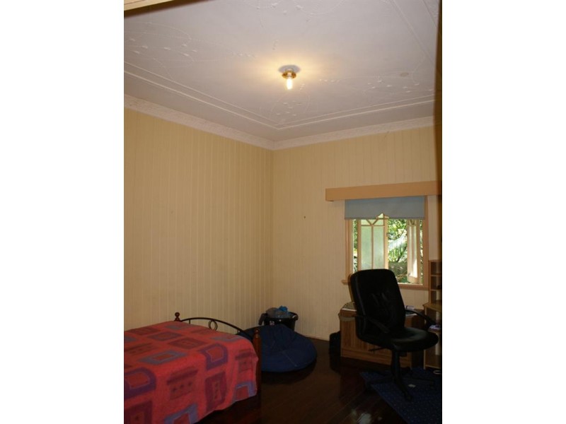 132 King Arthur Terrace, Tennyson QLD 4105