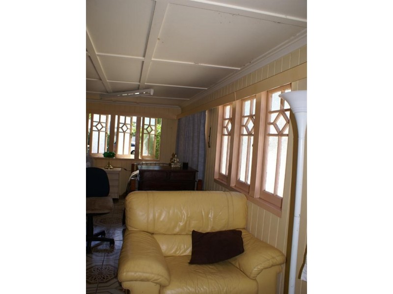 132 King Arthur Terrace, Tennyson QLD 4105