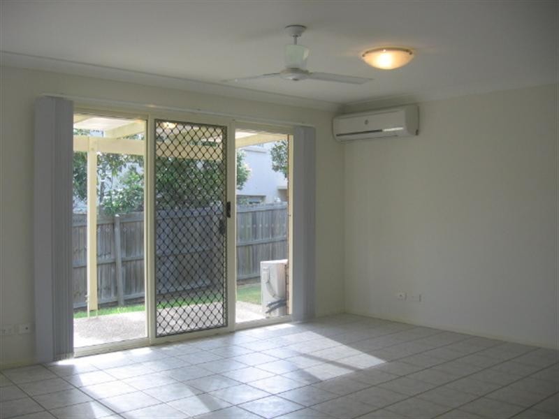 12 Florence Place, Oxley QLD 4075