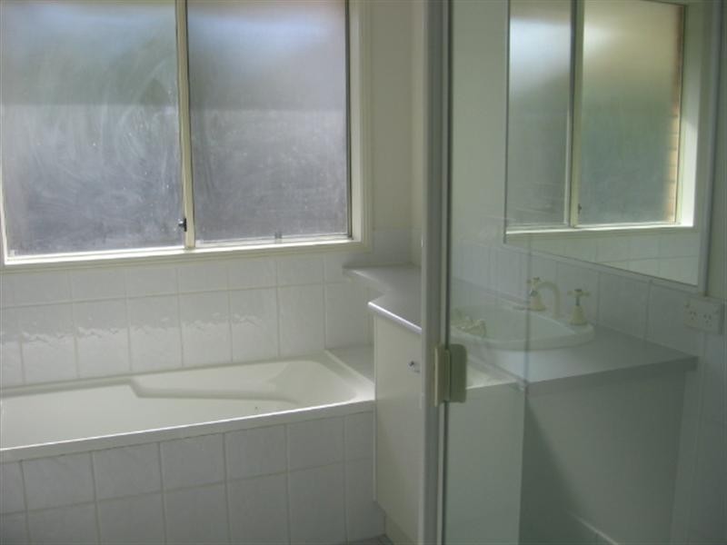 12 Florence Place, Oxley QLD 4075