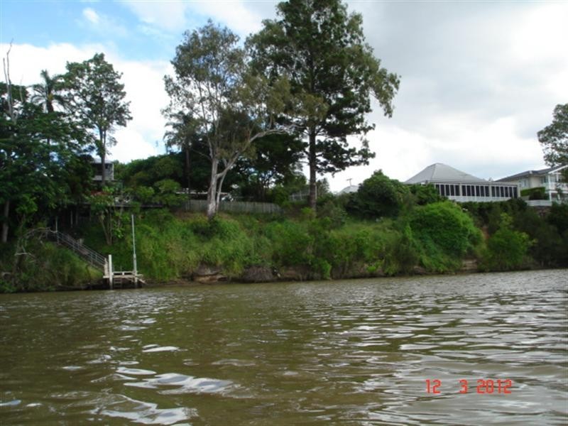 11 King Arthur Terrace, Tennyson QLD 4105