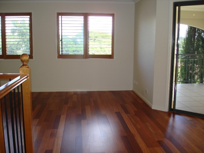 70 Robertson Street, Sherwood QLD 4075