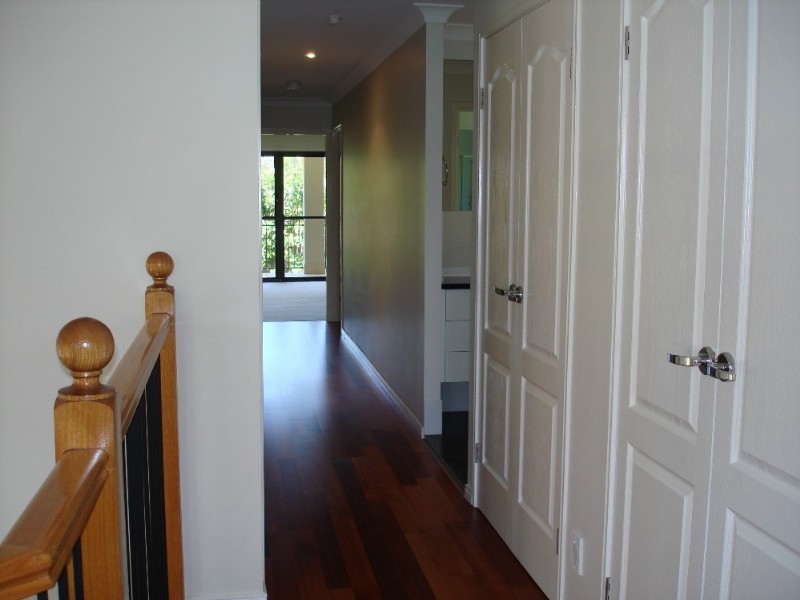 70 Robertson Street, Sherwood QLD 4075