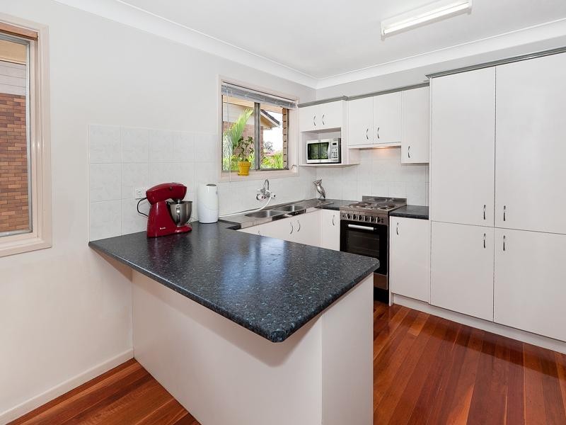 894 Oxley Road, Oxley QLD 4075