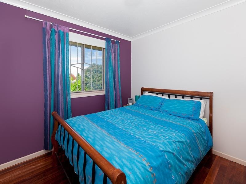 894 Oxley Road, Oxley QLD 4075