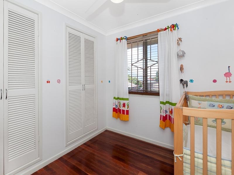 894 Oxley Road, Oxley QLD 4075