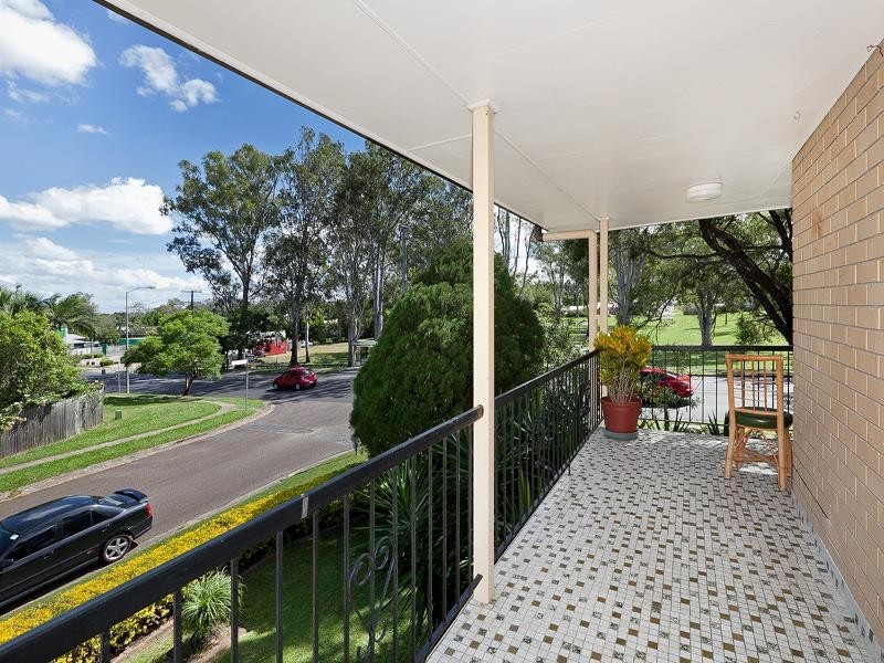 894 Oxley Road, Oxley QLD 4075