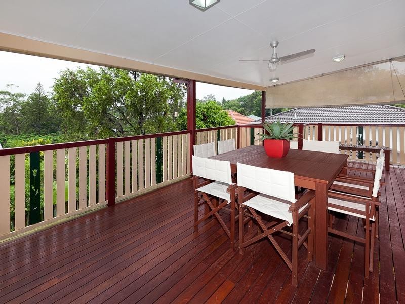 76 Sheffield Street, Oxley QLD 4075