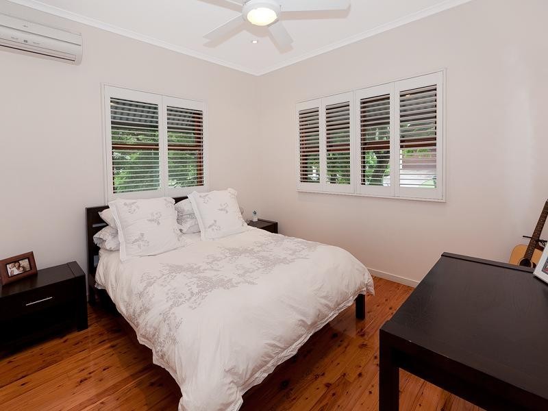 76 Sheffield Street, Oxley QLD 4075