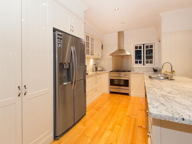 183 Verney Road East, Graceville QLD 4075