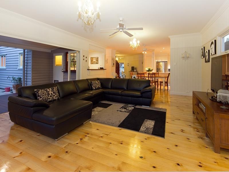 183 Verney Road East, Graceville QLD 4075