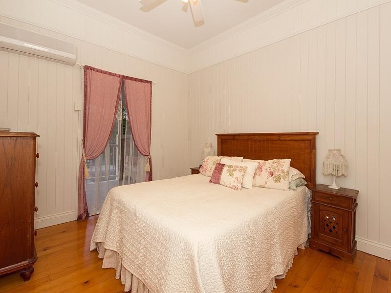 183 Verney Road East, Graceville QLD 4075