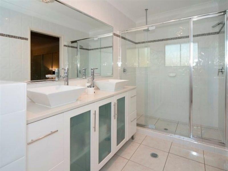 24 Tweedale Street, Graceville QLD 4075