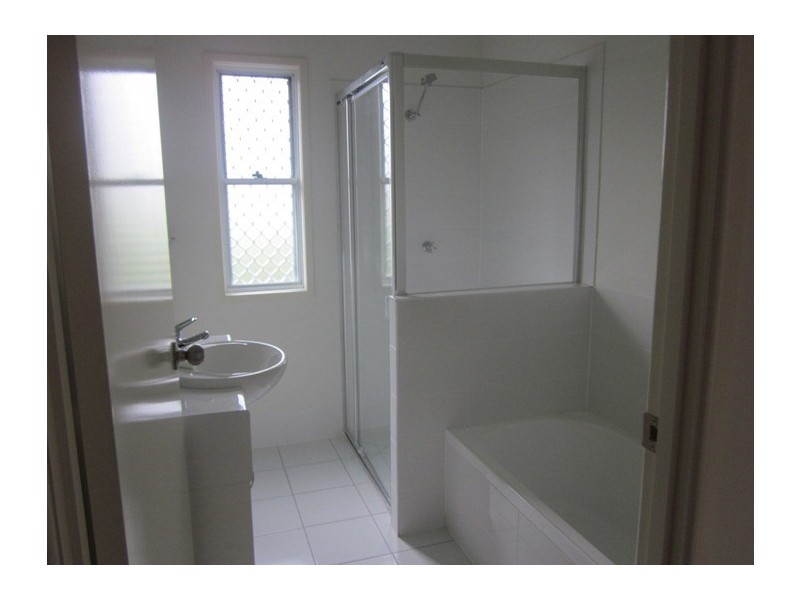 195 Graceville Avenue, Graceville QLD 4075