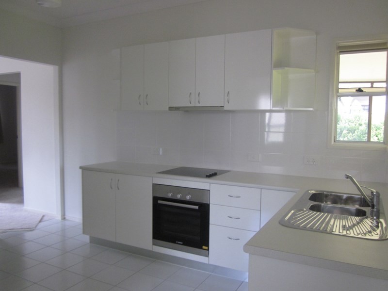 195 Graceville Avenue, Graceville QLD 4075