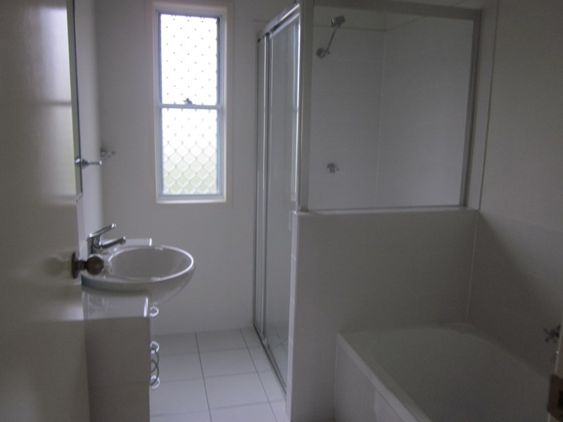 195 Graceville Avenue, Graceville QLD 4075