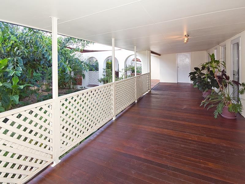 9 Sheffield Street, Oxley QLD 4075