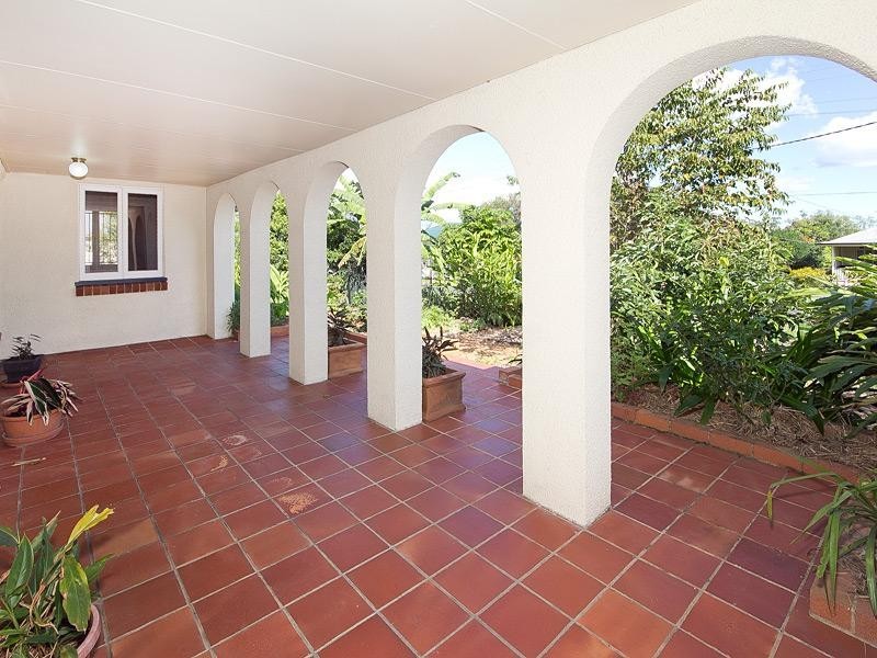 9 Sheffield Street, Oxley QLD 4075