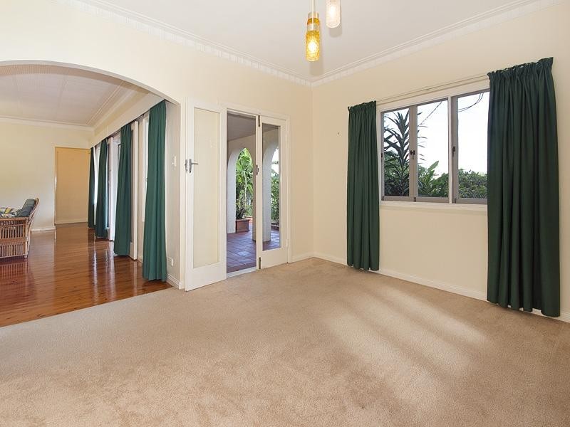 9 Sheffield Street, Oxley QLD 4075