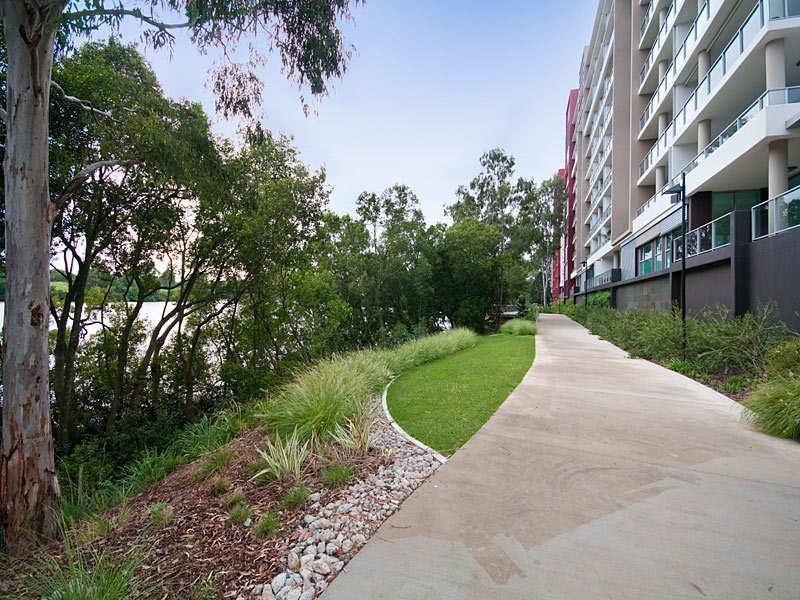 205 King Arthur Terrace, Tennyson QLD 4105