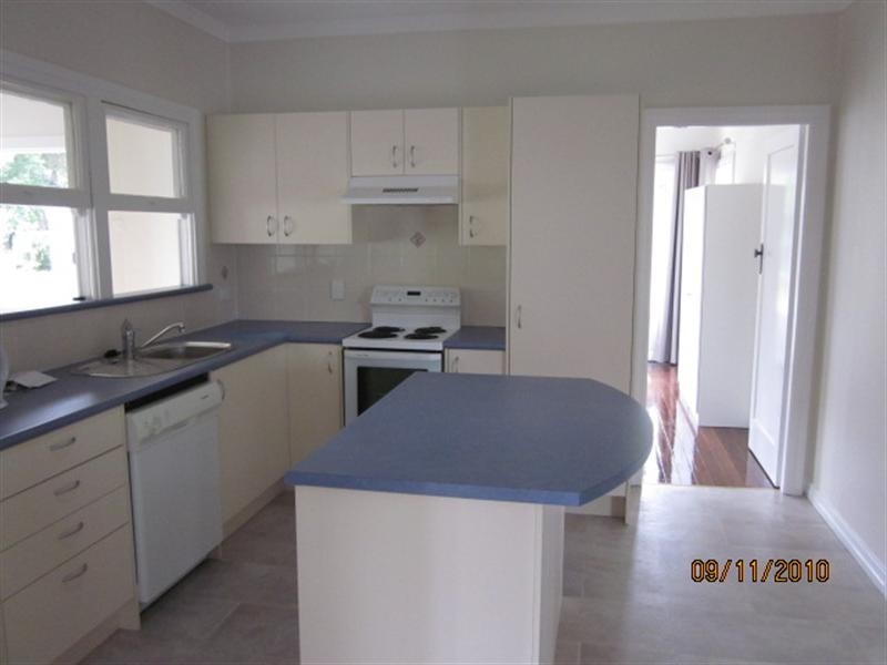 32 California Road, Oxley QLD 4075