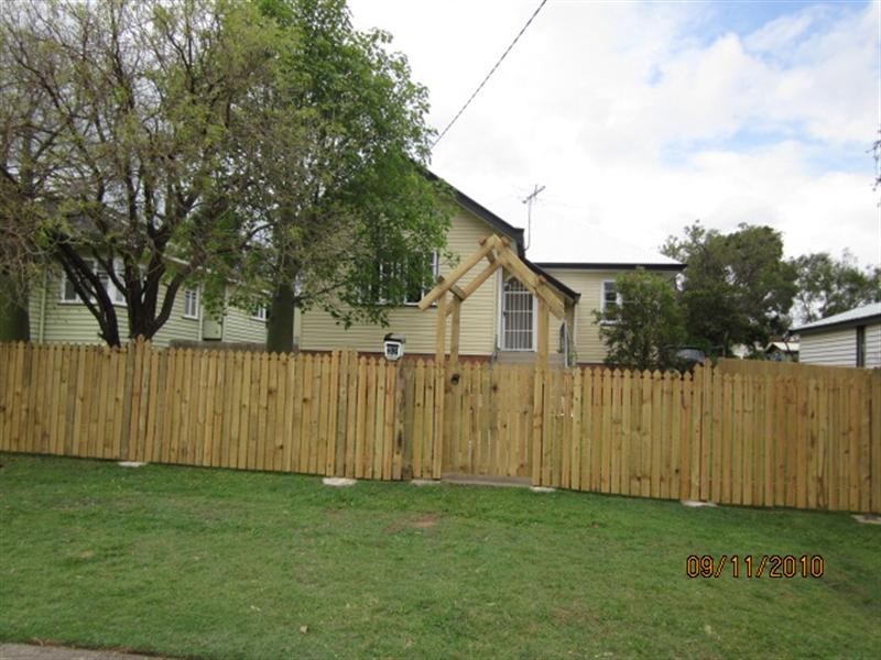 32 California Road, Oxley QLD 4075