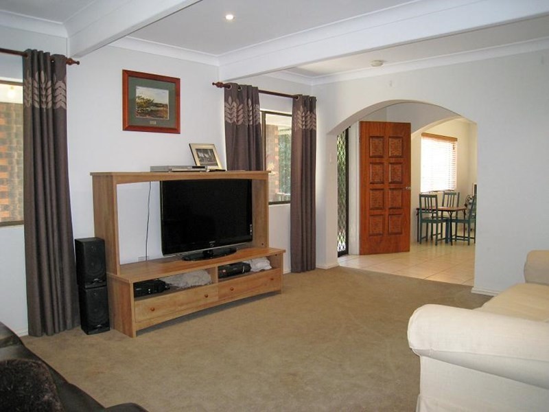 109 White Street, Graceville QLD 4075