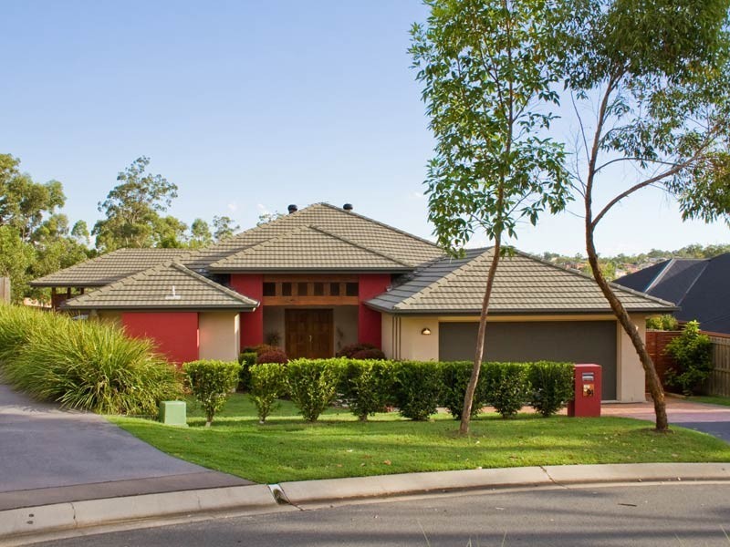 94 Brookeside Crescent, Seventeen Mile Rocks QLD 4073