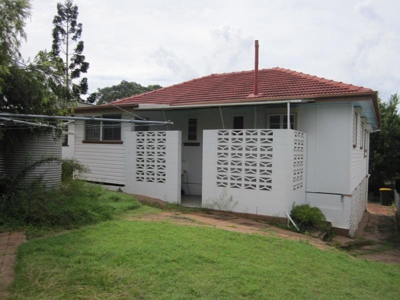 40 Park Road, Graceville QLD 4075