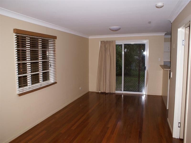 10 Tweedale Street, Graceville QLD 4075