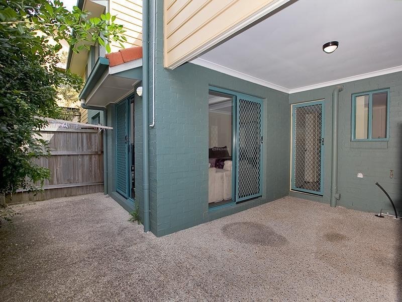 61/316 Long Street E, Graceville QLD 4075