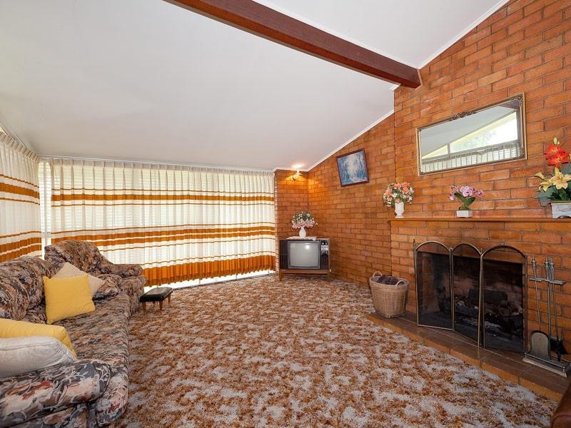 10 Masterton Street, Oxley QLD 4075