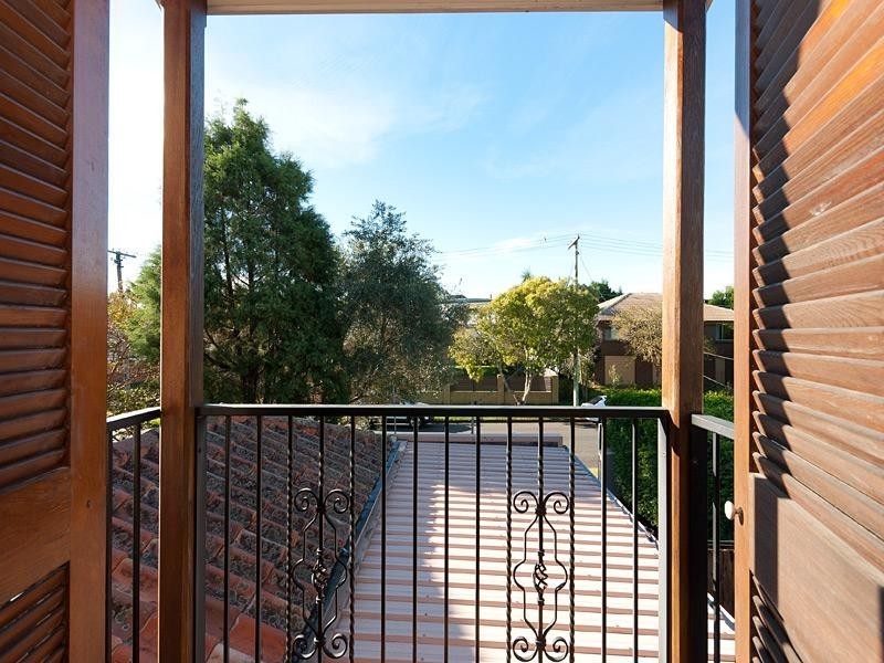 373 Verney Road East, Graceville QLD 4075