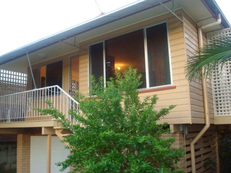 92 Dewar Terrace, Sherwood QLD 4075