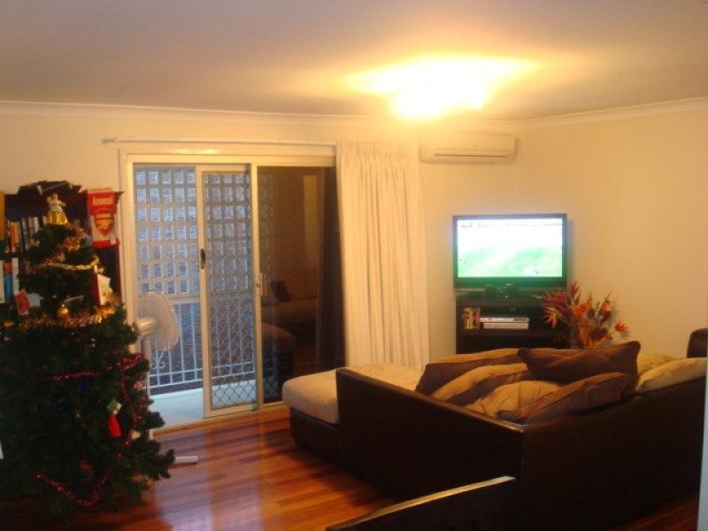 92 Dewar Terrace, Sherwood QLD 4075