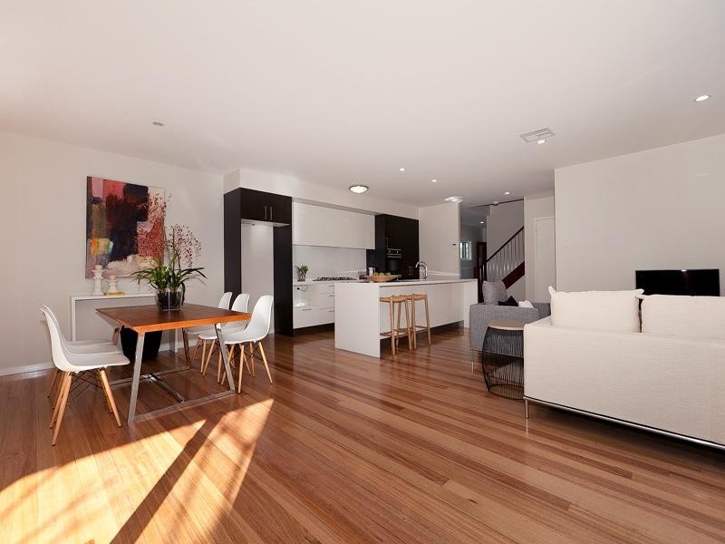 26 Acacia Avenue, Graceville QLD 4075