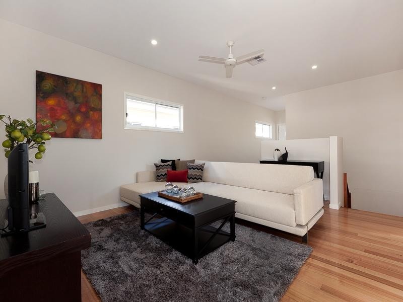 26 Acacia Avenue, Graceville QLD 4075