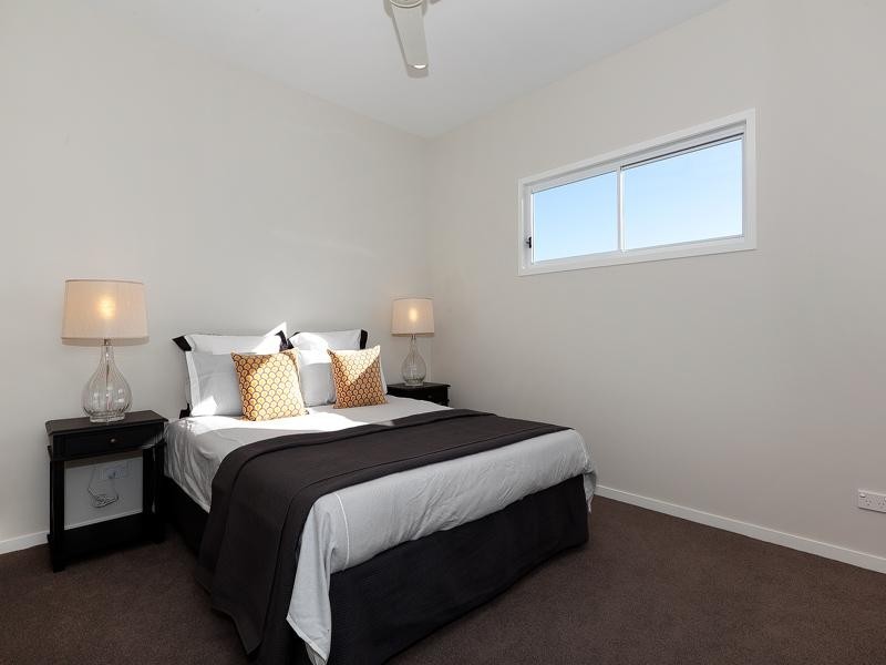 26 Acacia Avenue, Graceville QLD 4075